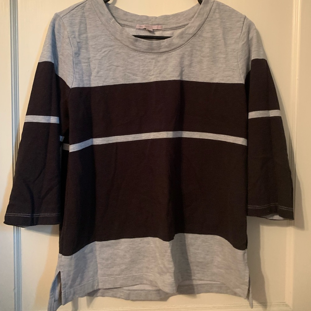 Gap Sweatshirt Women’s Black Grey Medium 3/4 Length sleeve